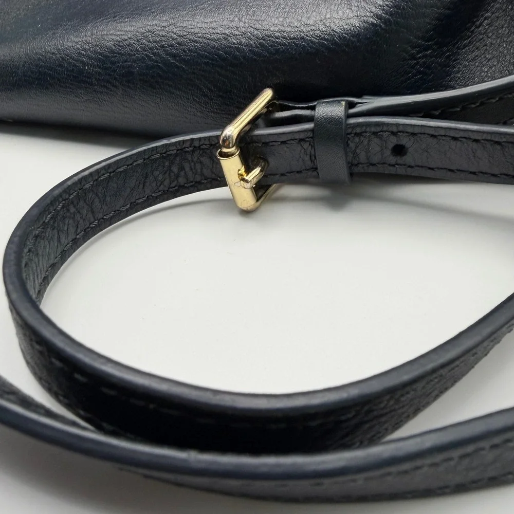 Fossil Women's Medium Blue Pebbled Leather Sydney Satchel Crossbody Purse ZB5486